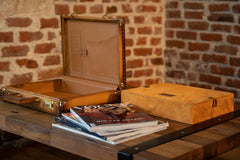 Artos Watch Case - Master Edition Patina Honey Brown