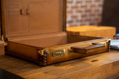 Artos Watch Case - Master Edition Patina Honey Brown