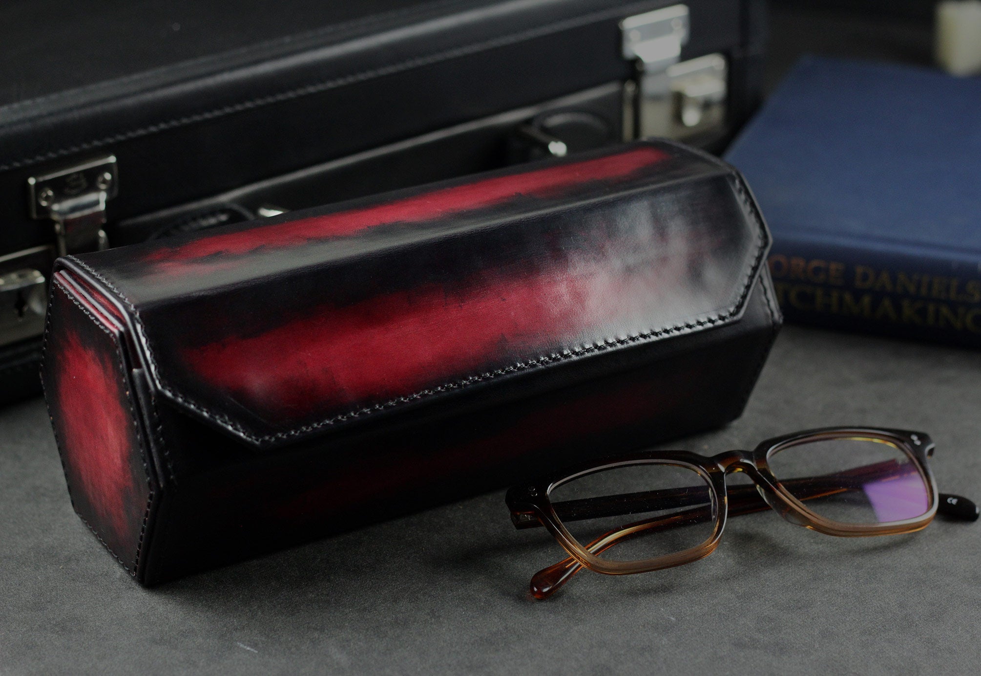 Hexagon Watch Case Patina Red for Three Watches (2614679797845)