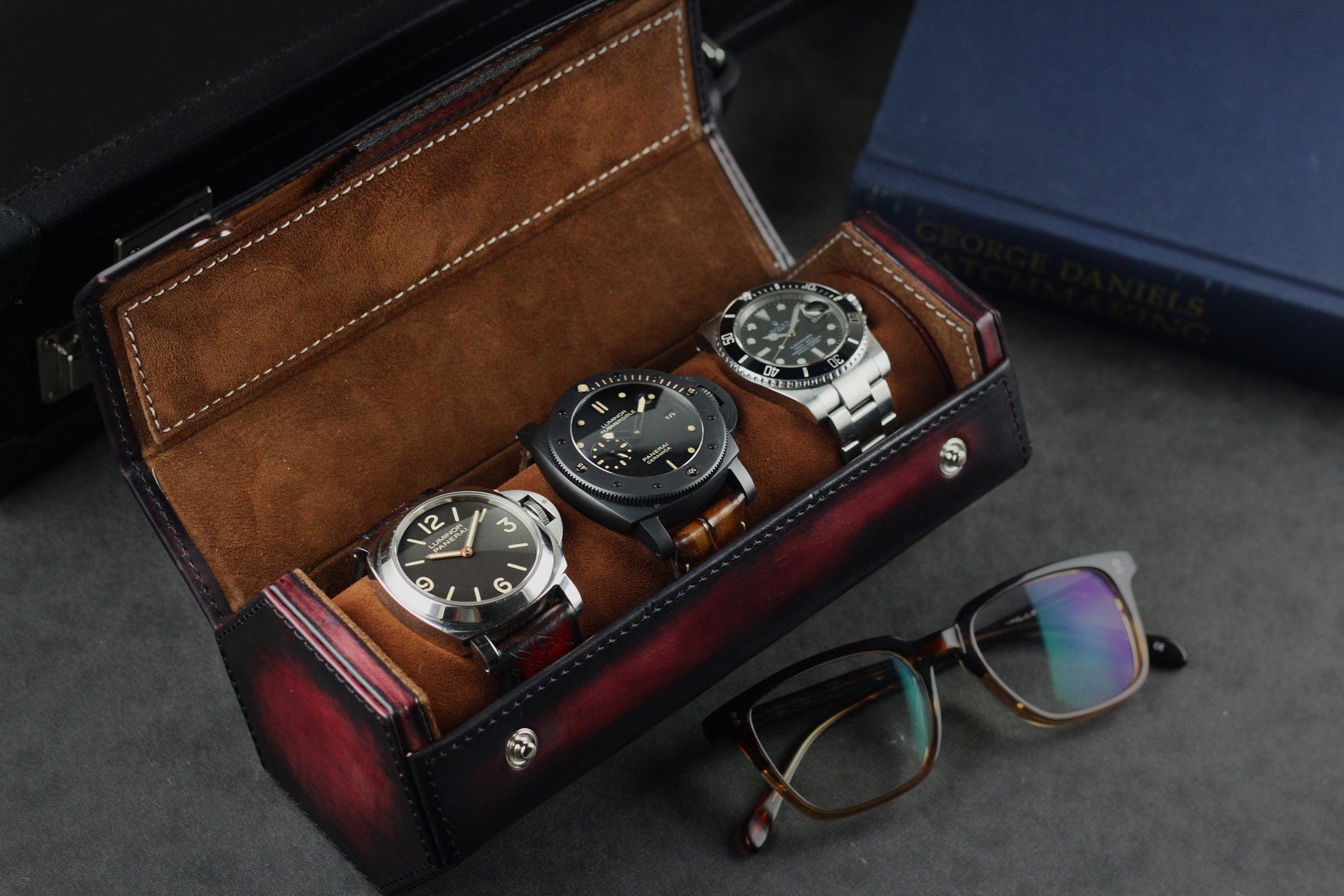 Hexagon Watch Case Patina Red for Three Watches (2614679797845)